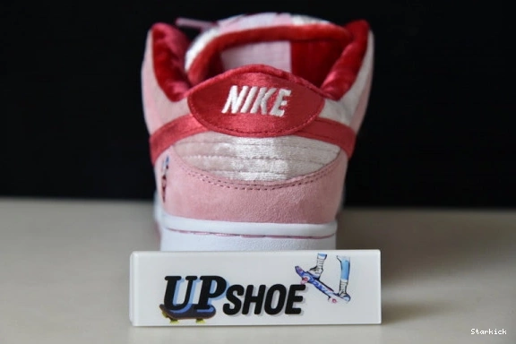 Skateboards SB Low CT2552-800 Nike  Dunk StrangeLove 0111